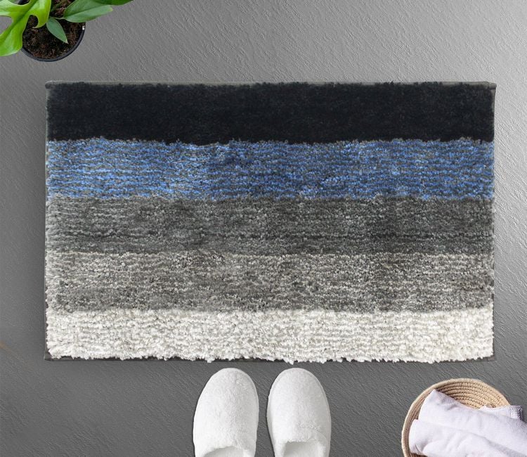 Blue striped microfiber anti-slip door &amp; floor mat, 23 x 15 inches.